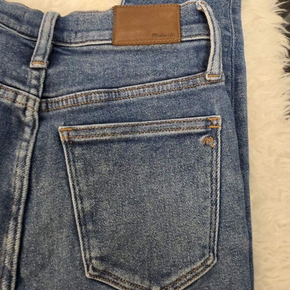 Madewell Midrise 9" Light Blue Skinny Jeans - Picture 4 of 7